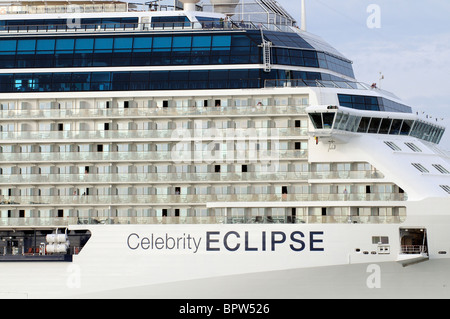 Celebrity Eclipse Kreuzfahrtschiff am Southampton Water südlichen England UK Stockfoto