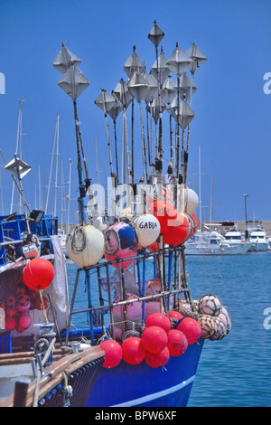 Trawler im Hafen von Javea, Costa Blanca, Spanien Stockfoto