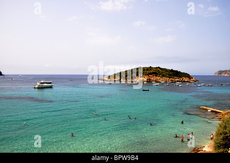 Blick auf den Südosten von Mallorca (Balearen Inseln), Sant Elmo und Insel Dragonera (Naturpark). Wunderschöne blaue Meer Stockfoto