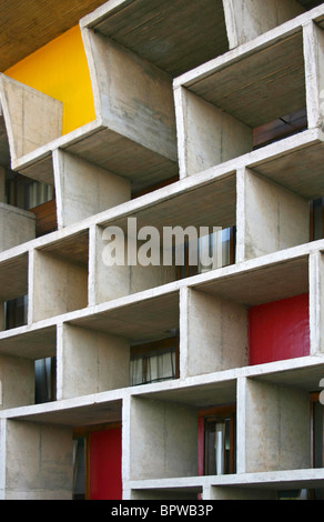 Detail der Fassade des High Court in Chandigarh, Indien, von Le Corbusier entworfen, Stockfoto