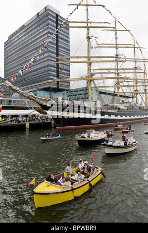 Die Sedov, ein vier-Mast-Boot, die Teilnahme an der Sail 2010 Bootskorso in Amsterdam, Niederlande Stockfoto