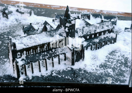 Carlisle Kathedrale im Winterschnee Stockfoto