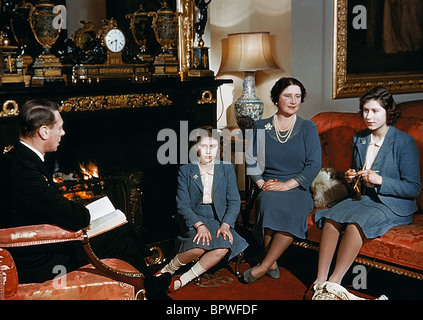 König GEORGE VI Prinzessin MARGARET QUEEN MOTHER & Prinzessin ELIZABETH britische königliche Familie 10. Juni 1938 Stockfoto