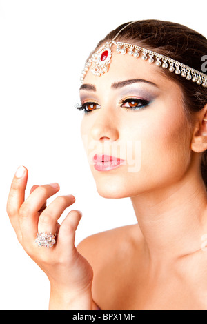 schöne Middle Eastern ägyptisch israelischen libanesischen Türkisch-Arabisch Frau Gesicht mit Make-up im Stil Bauchtänzerin. Stockfoto