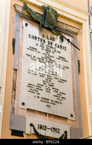 Gedenktafel zur Erinnerung an den 1. hundertsten Jahrestag der Proklamation der Gerichte von 1812. Kirche von San Felipe Neri. Cadiz Stockfoto