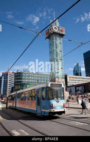 Jernbanetorget außerhalb von Oslo Central Station, ist der größte Verkehr Bahnhof in Oslo, Norwegen. Stockfoto