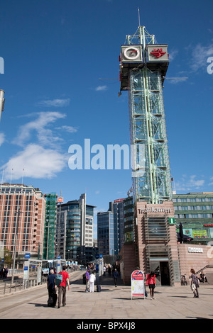 Jernbanetorget außerhalb von Oslo Central Station, ist der größte Verkehr Bahnhof in Oslo, Norwegen. Stockfoto