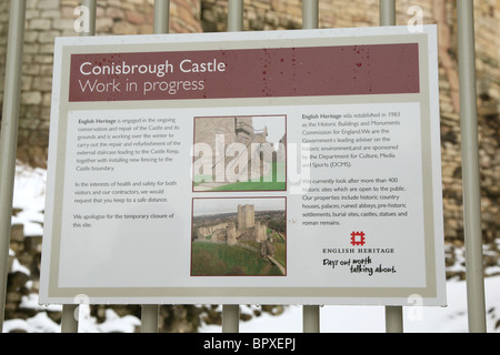 Conisbrough Schloß auf Castle Hill Conisbrough in der Nähe von Doncaster South Yorkshire England GB UK 2010 Stockfoto