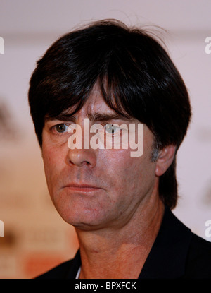 Der Trainer der deutschen Nationalfootball Joachim Loew während einer Pressekonferenz Stockfoto