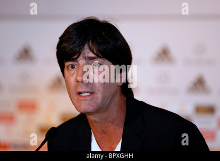 Der Trainer der deutschen Nationalfootball Joachim Loew während einer Pressekonferenz Stockfoto