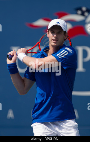 Andy Murray (GBR) im Wettbewerb bei der 2010 US Open Tennis Stockfoto