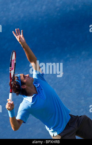 Roger Federer (SUI) im Wettbewerb bei der 2010 US Open Tennis Stockfoto