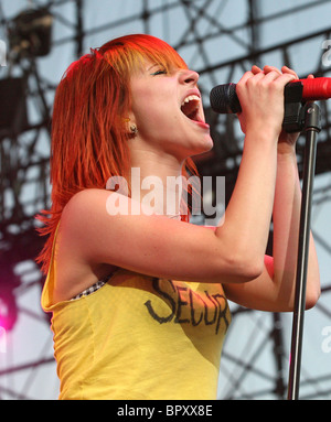 PARAMORE Hayley Williams von Paramore bei Verizon Wireless Amphitheater 5. Juni 2010 Irvine, Kalifornien. Foto Jeffrey Mayer Stockfoto