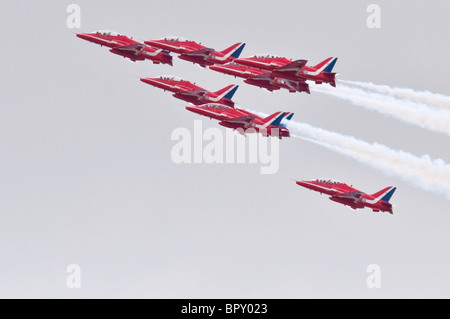 Royal Air Force Red Arrows in Bildung Stockfoto