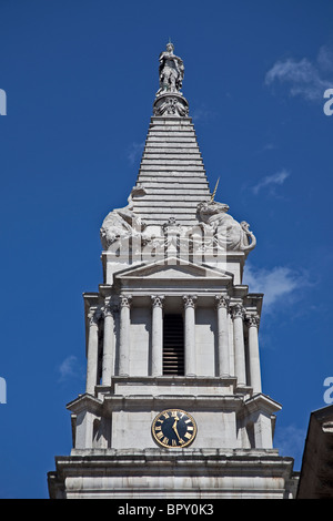 London, Bloomsbury der Kirchturm von Hawksmoors Str. Georges Kirche Juli 2010 Stockfoto