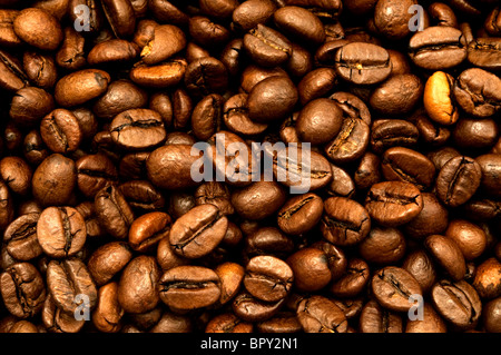 Schuss von gerösteten Kaffeebohnen hautnah Stockfoto