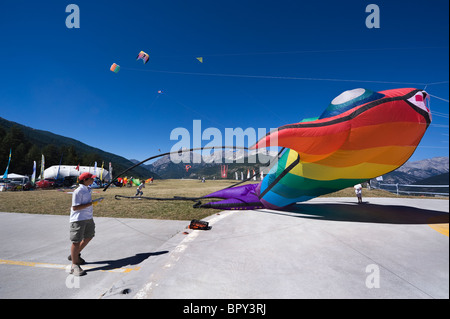 Italien Piemont Turin Sauze d eine Anzeige der Drachen im Susa-Tal Stockfoto