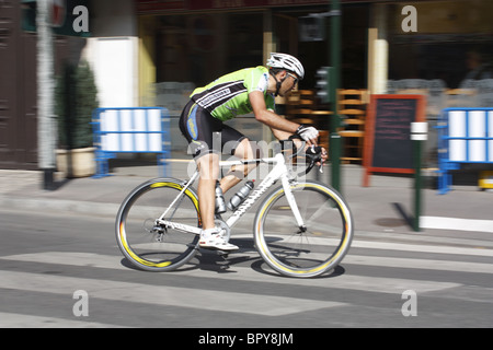 Straßen-Radrennen, La Garenne-Colombes, Frankreich Stockfoto