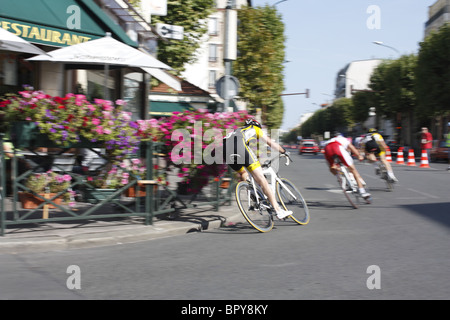 Straßen-Radrennen, La Garenne-Colombes, Frankreich Stockfoto