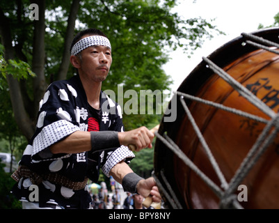 Taiko-Trommler in Akita Kanto Matsuri Laternenfest Stockfoto