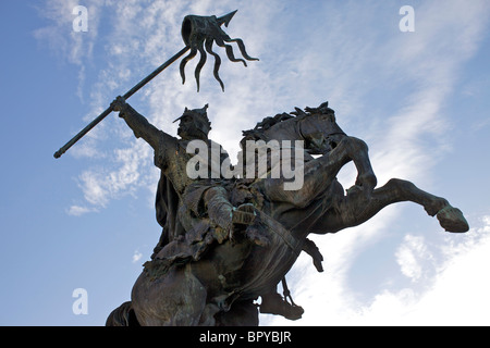 Statue von Wilhelm dem Eroberer auf dem Stadtplatz in Falaise, Frankreich Stockfoto