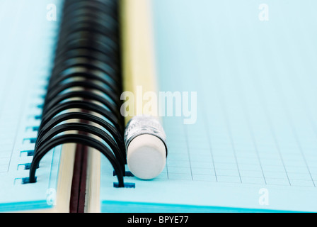 leeren Raum für Ihren Text, Specil Foto f / x Fokuspunkt auf Metallteil des Bleistifts Stockfoto