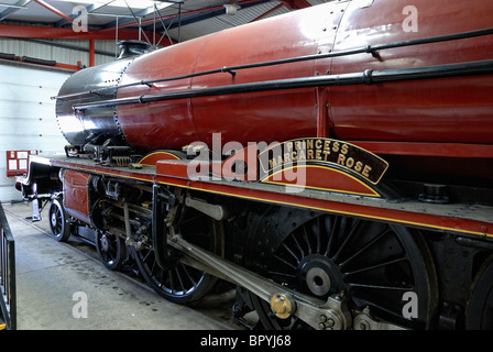 Prinzessin Margaret rose LMS 4-6-2 Klasse 8P auf Schuppen an der Midland Railway centre Derbyshire uk Stockfoto