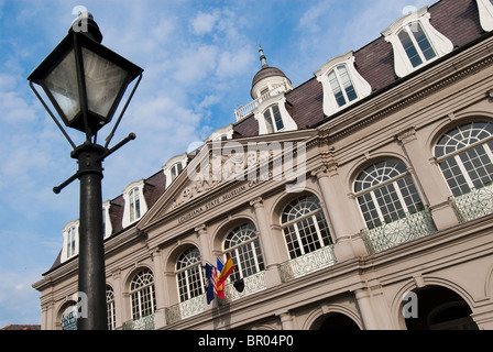 Das Cabildo, ursprünglich Sitz der Kolonialregierung, jetzt die Louisiana State Museum, New Orleans, Louisiana, USA Stockfoto