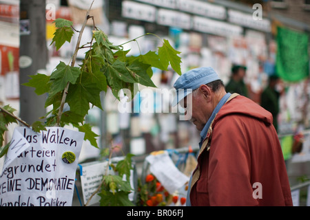 Protest gegen das Projekt Stuttgart 21 am Stuttgarter Hauptbahnhof Stockfoto