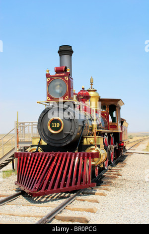 Union Pacific Railroad #119 sitzt auf den Schienen an Golden Spike National Historic Site bei Promontory Summit in Utah. Stockfoto