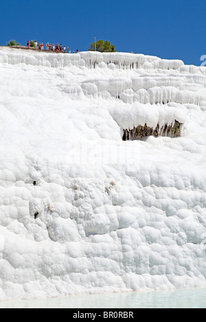 Travertin Terrassen, Pamukkale in der Nähe von Denizli, Türkei Stockfoto