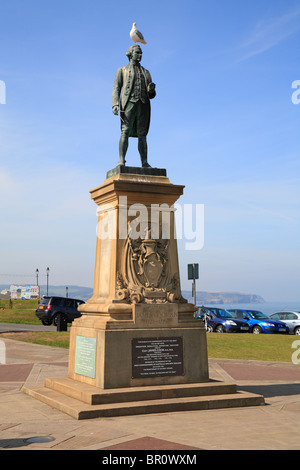 Captain James Cook Denkmal auf West Cliff, Whitby, North Yorkshire, England, UK. Stockfoto