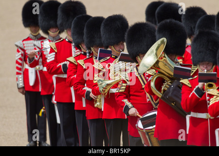 Band der Grenadier Guards zu spielen. "Trooping die Farbe" 2010 Stockfoto