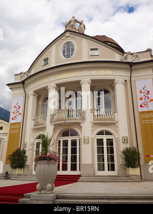 Das Kurhaus Kurhaus auf der Passerpromenade in die historischen Südtirol Meran oder Meran Stockfoto