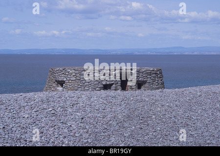 Zweiter Weltkrieg Bunker am Strand von Porlock. Somerset. UK Stockfoto