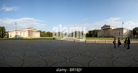Panoramablick auf dem Königsplatz, Platz am Münchner Glyptothek und Staatliche Antikensammlung Stockfoto