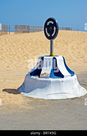 Drehen am Ende der Straße zum Strand, Kap Trafalgar, Costa De La Luz, Andalusien, Spanien Stockfoto