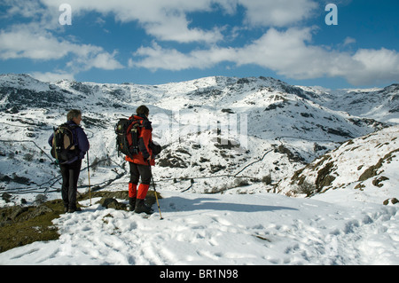 Heben Sie hoch über Easedale im Winter, von Spitze Felsen, in der Nähe von Grasmere, Lake District, Cumbria, England, UK Stockfoto