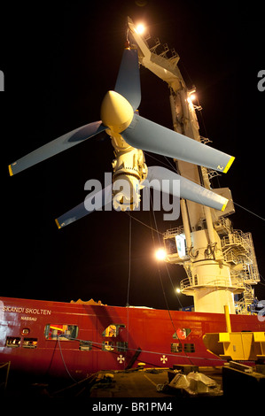 Atlantis präsentiert die weltweit größte und mächtigste einachsigen Gezeiten-Turbine, die AK1000™ in Invergordon in Schottland. Stockfoto