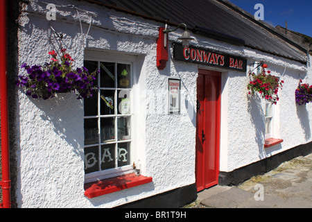 Conway'sBar, traditionelles irisches Pub in Ramelton, County Donegal, Irland Stockfoto