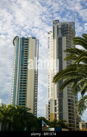 Australien, Queensland, Gold Coast, Paradies für Surfer. High-Rise Wohnanlagen. Stockfoto