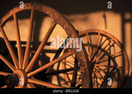 Räder von einem Wagen auf einer Ranch Gaucho, Argentinien Stockfoto