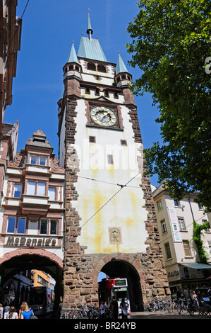 Freiburg Im Breisgau, Baden-Württemberg, Deutschland. Gekesselt / St.-Martins Tor Stockfoto