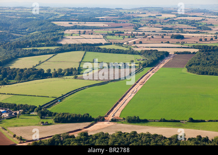 Wiederaufnahme der Arbeit nach Erdgas Rohrleitungsbau, hier beim Überqueren der Cotswolds im Park Ecke NE von Sapperton, Gloucestershire Stockfoto