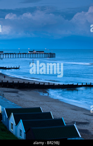 Seebrücke und der Strandpromenade, Southwold, Suffolk, England, Vereinigtes Königreich Stockfoto