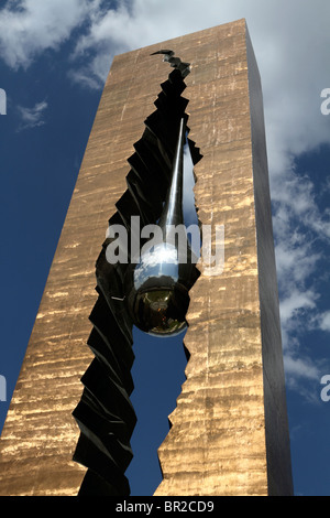 11. September Memorial genannt ", der Kampf gegen die Welt Terrorismus." Ein Geschenk aus Russland. Bildhauer Surab Tserateli. Stockfoto
