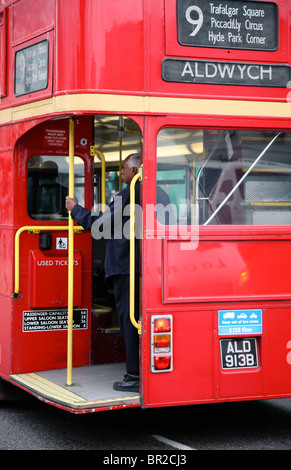 Rückseite des Londoner Routemaster bus Stockfoto