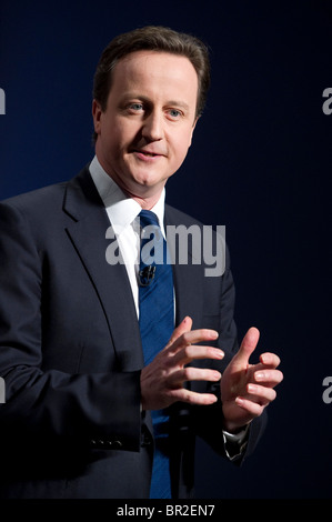 David Cameron befasst sich mit der konservativen Frühling Forum, Brighton, 28. Februar 2010. Stockfoto