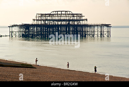 Der baufälligen Pier West, Brighton, East Sussex, England Stockfoto