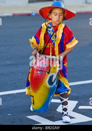 Carnaval Teilnehmer am jährlichen nationalen Festival von Uruguay Stockfoto